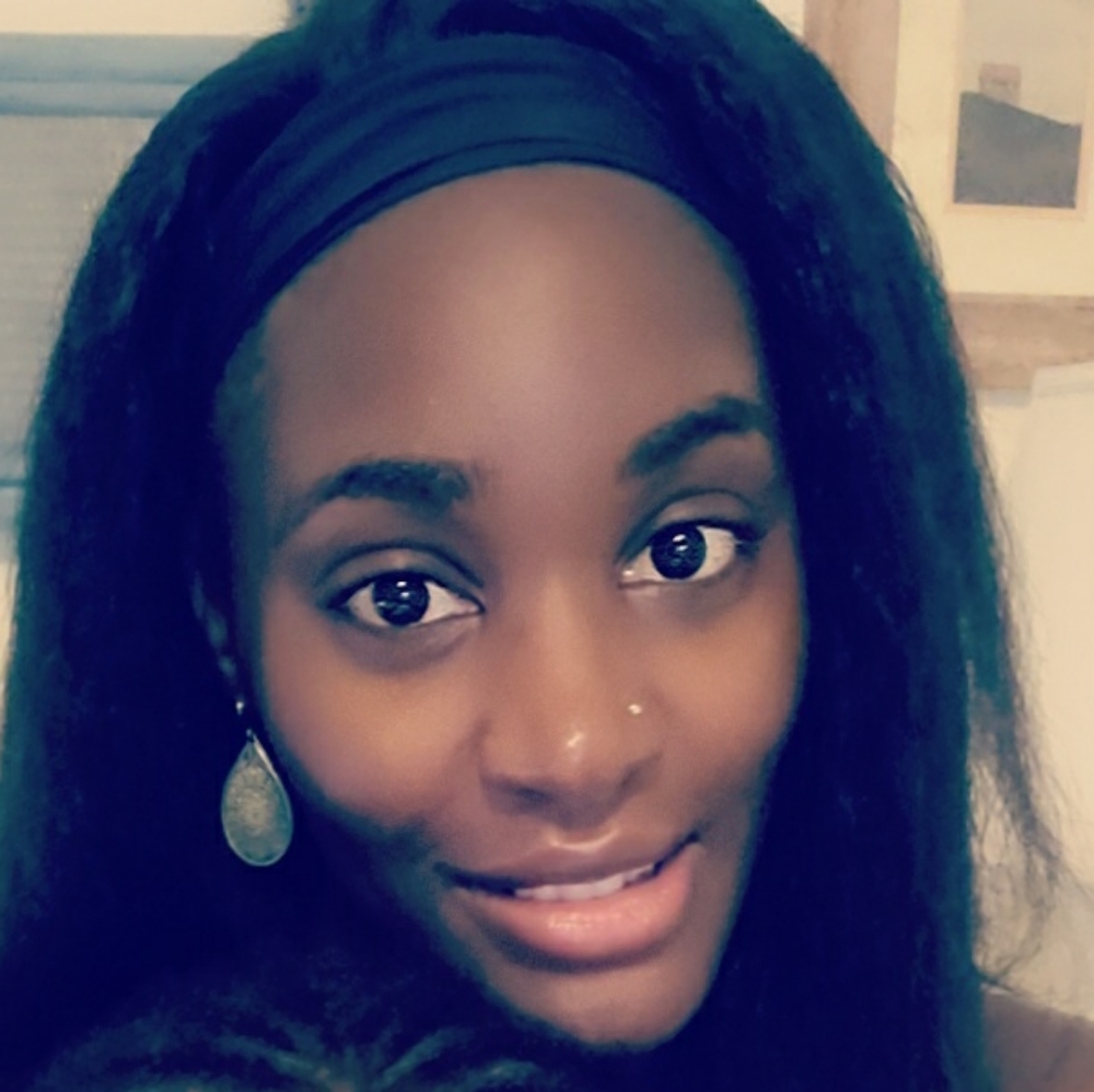 Meet your Posher, Monique